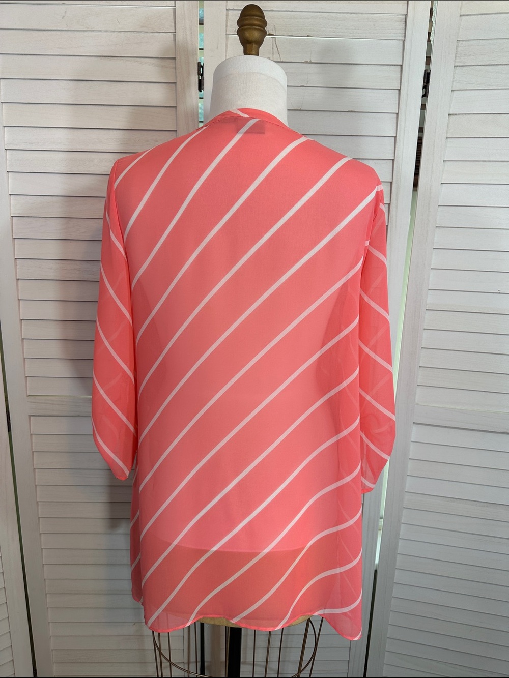 Chico's Chiffon Tunic Size 12 Pink LW Flowy - Picture 9 of 14